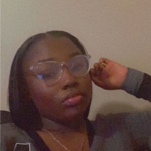 Meet your Posher, Destiny